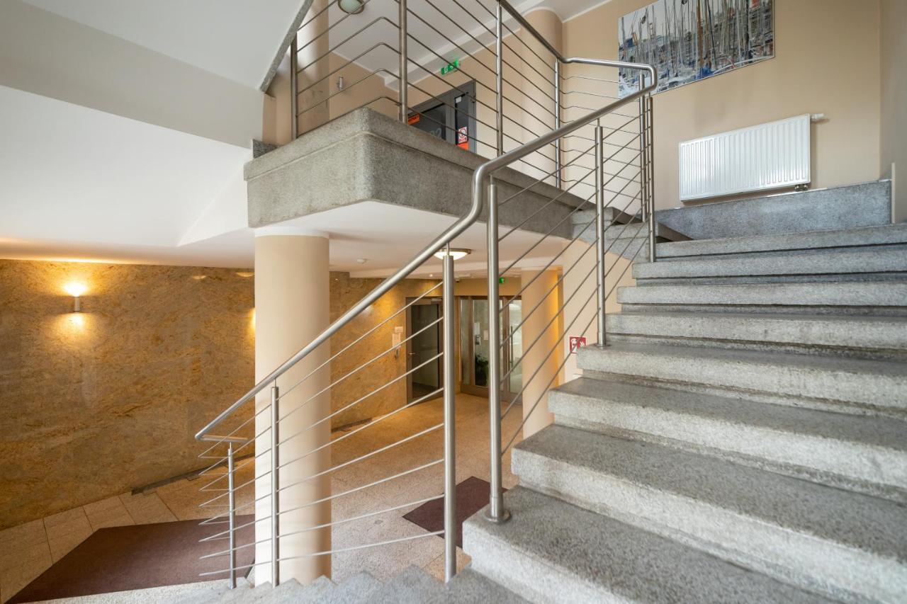 Lea Apartments Krakow Krowodrza By Noclegi Renters Exteriör bild